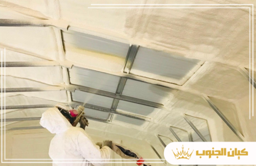 دقة في التنفيذ وعزل متكامل. متخصصون في عزل مائي فوم بمحايل عسير لحماية المباني من كافة التقلبات الجوية